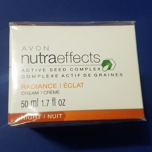 Avon Nutraeffects Radiance Night Cream